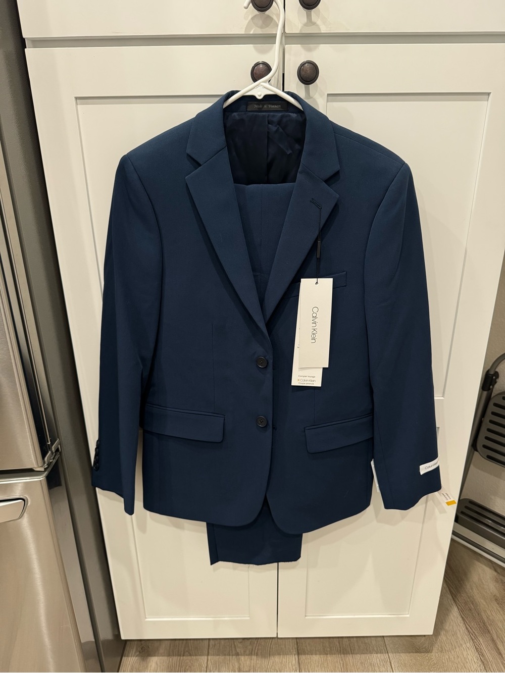 NWT Calvin Klein Skinny Fit Travel Suit Bright Navy